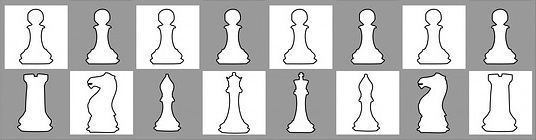 bílé šachové figurky